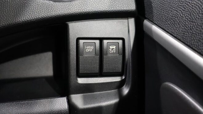 2016 Mazda Premacy 20S Skyactiv/ Reverse Camera/ Electric Slide Door image 320350