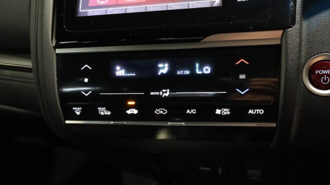 2013 Honda Fit Hybrid Hybrid S-Package image 319959