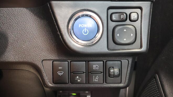 2015 Toyota Corolla Fielder Hybrid Hybrid G image 319834