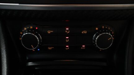 2013 Mercedes-benz A 180 Blue Efficiency Sports AMG image 319925