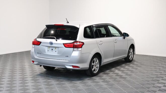 2015 Toyota Corolla Fielder Hybrid Hybrid G image 319821