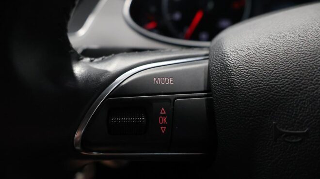 2013 Audi A4 Avant 2.0TFSI image 320075