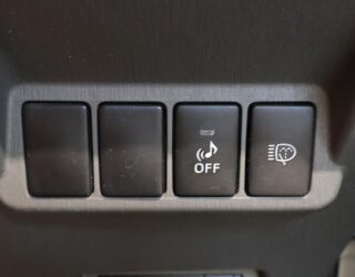 2012 Toyota Prius ALPHA HYBRID 7 Seater image 321301