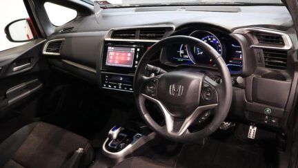 2013 Honda Fit Hybrid S-Package image 320125