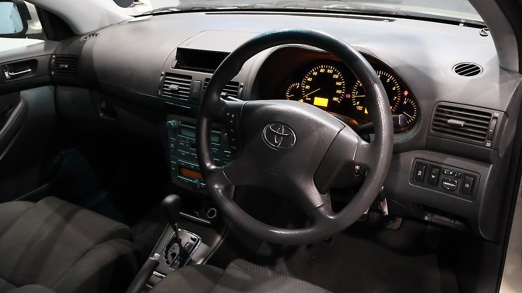 2004 Toyota Avensis image 326803