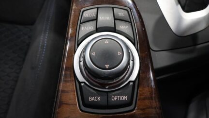 2012 Bmw 320i Motorsport image 325835