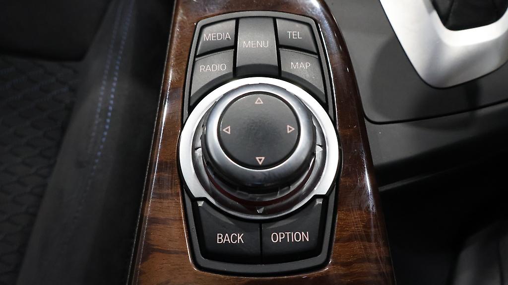 2012 Bmw 320i Motorsport image 325835