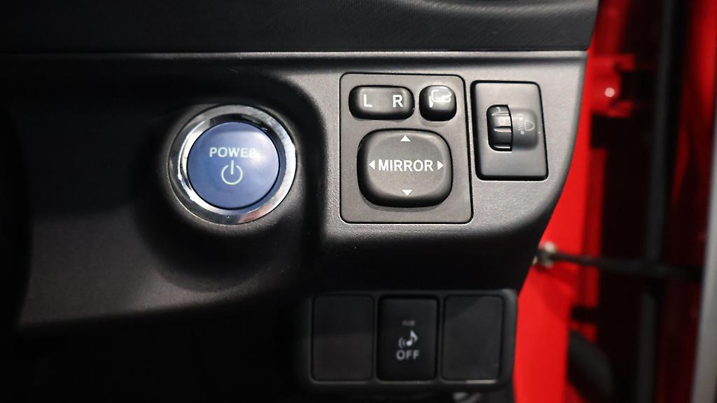 2012 Toyota Aqua S Model, Push Start, Reverse Camera image 325956