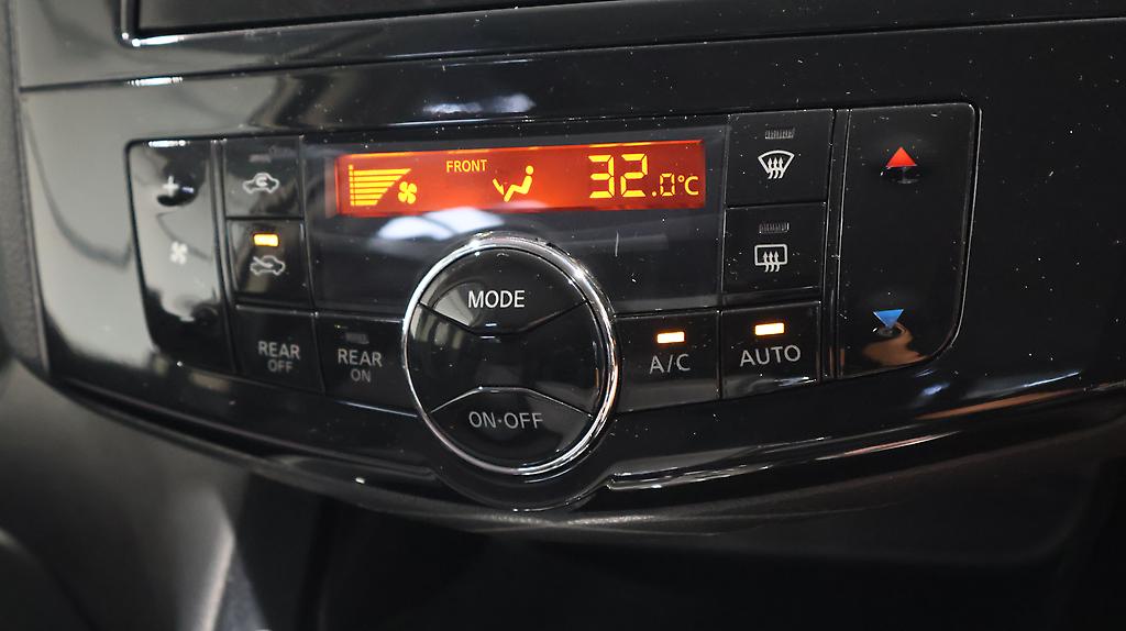 2013 Nissan Serena image 323500