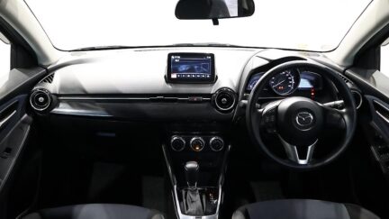 2015 Mazda Demio image 324416