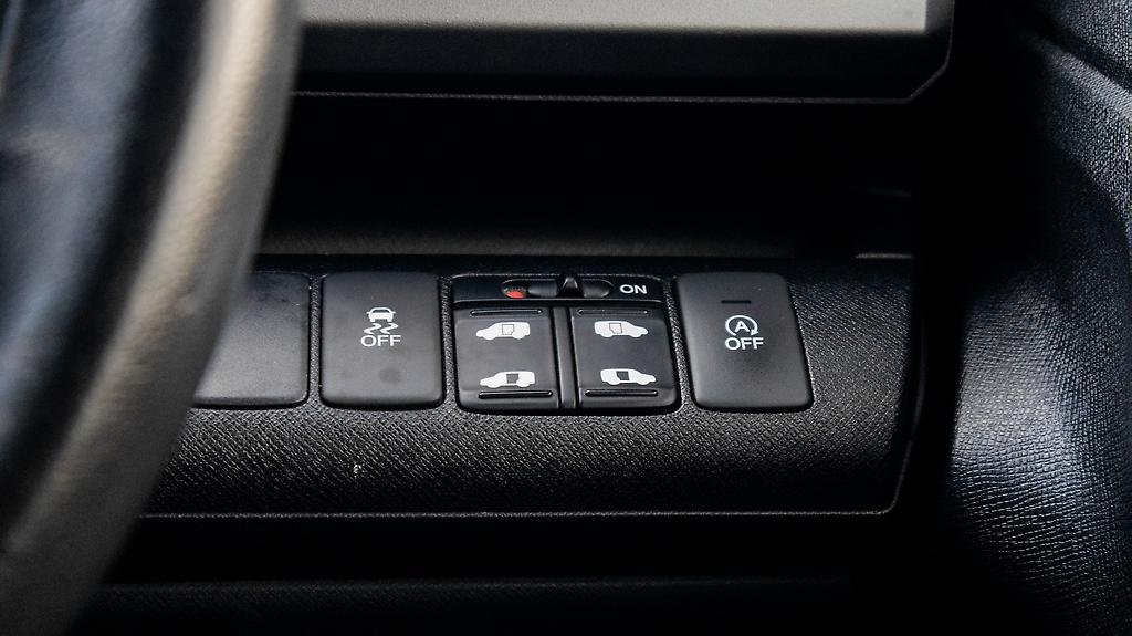 2013 Honda Step Wagon Spada Z, keyless 8 seater Version image 321196