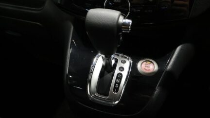 2013 Nissan Serena image 323501