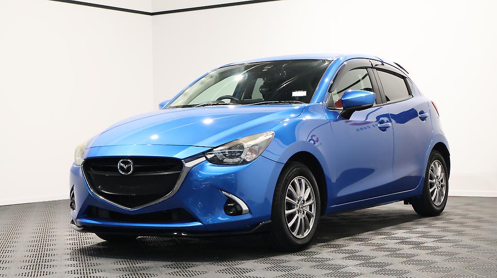 2017 Mazda Demio 13S – 5sp Manual image 326236