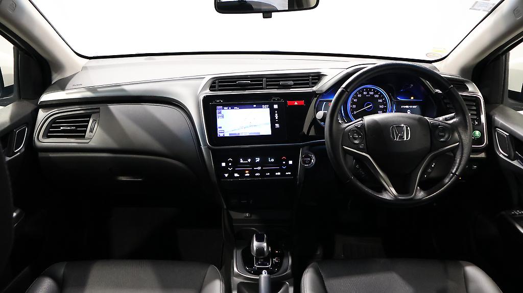 2015 Honda Grace Hybrid – Alloy Wheels image 323601