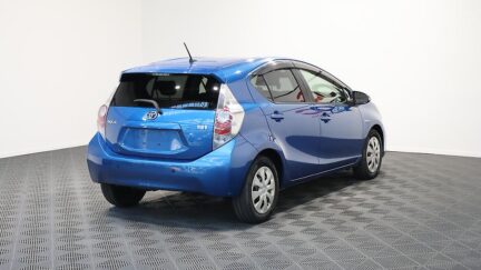 2012 Toyota Aqua Push Button Start image 323047