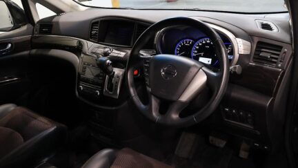 2012 Nissan Elgrand image 322828