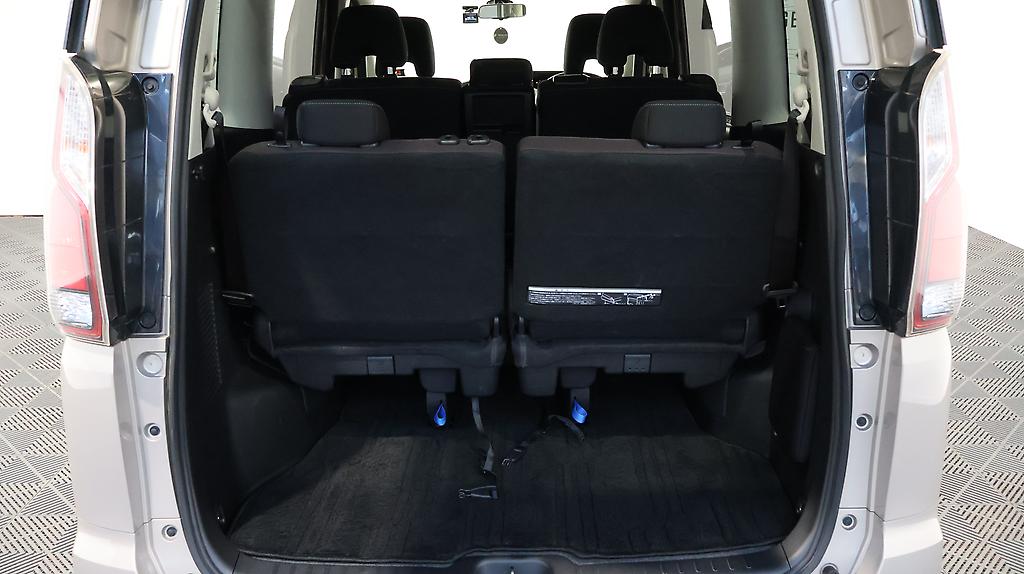 2017 Nissan Serena image 325013