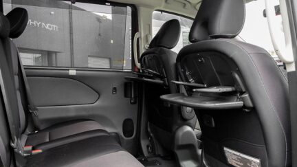 2017 Nissan Serena Highwaystar V-selection Heated seats image 326361