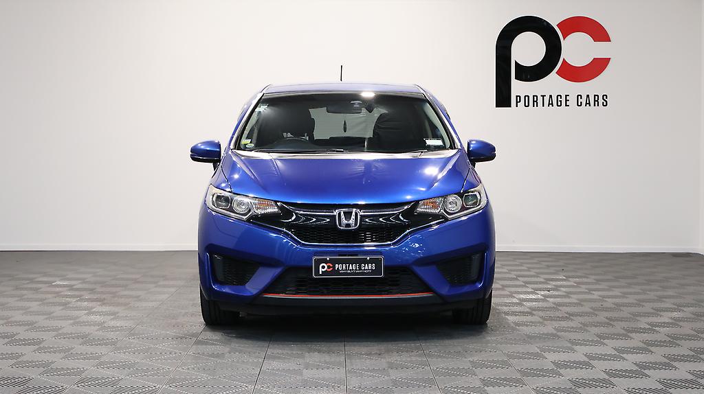 2015 Honda Fit Hybrid L-Package image 324000