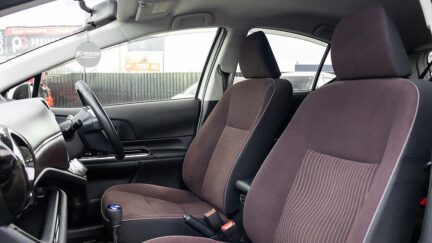 2014 Toyota Aqua G Model, Push Start, Reverse Camera, Cruise Control image 324255