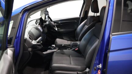 2015 Honda Fit Hybrid L-Package image 324006