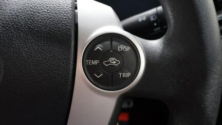 2015 Toyota Aqua Push Button Start – Facelift image 324104