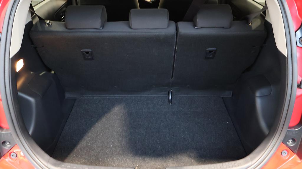 2015 Toyota Aqua Push Button Start – Facelift image 324099