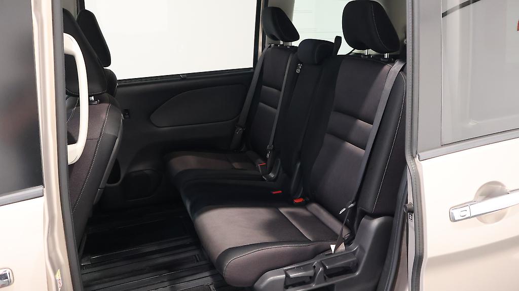 2017 Nissan Serena image 325015