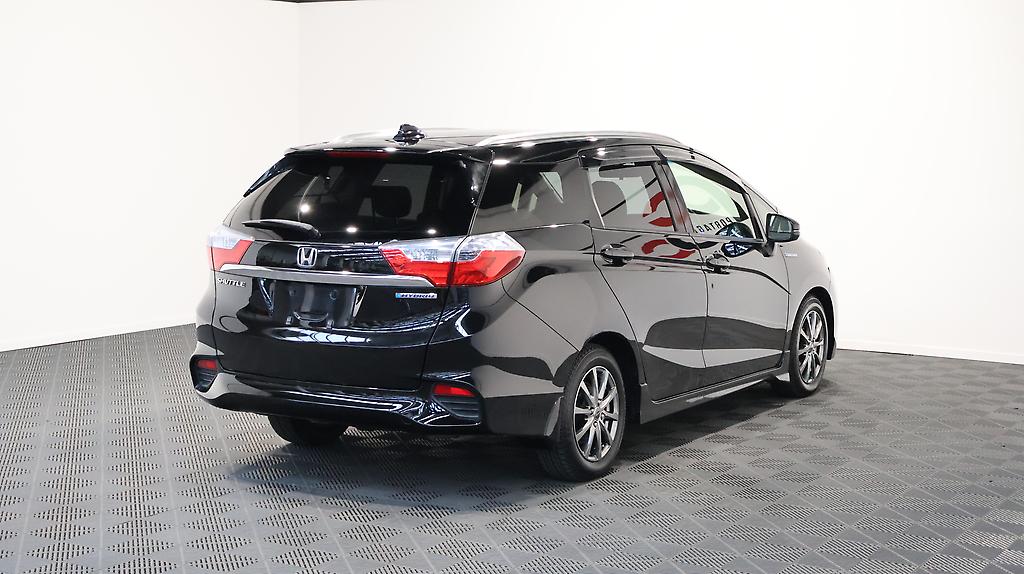 2016 Honda Shuttle Hybrid image 324524
