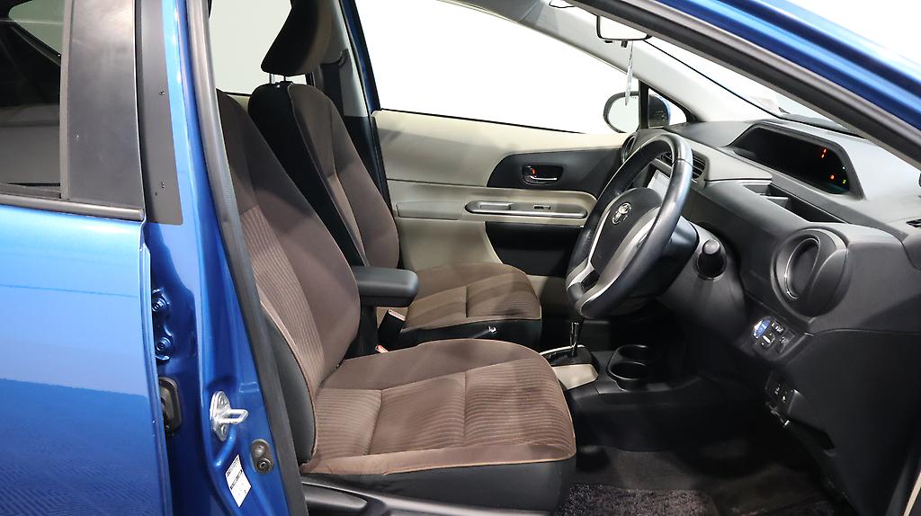 2012 Toyota Aqua Push Button Start image 323051