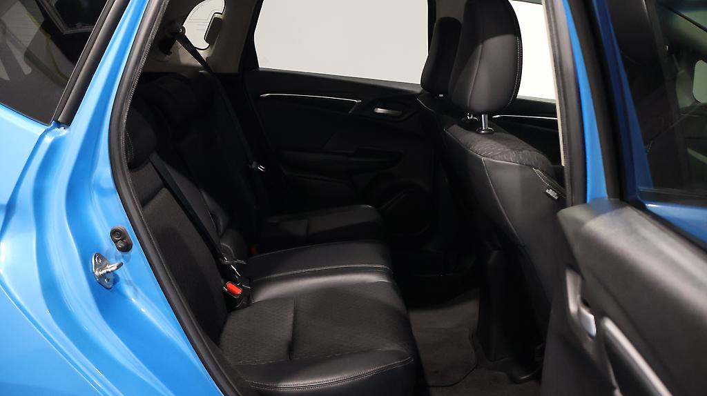 2015 Honda Fit Hybrid L Package image 324186