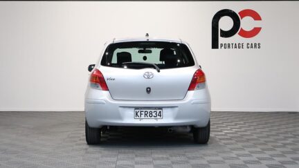 2010 Toyota Vitz image 325309