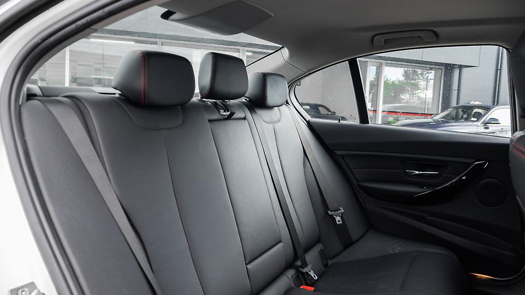 2012 Bmw 320i Leather PKG Sports Tints image 324687