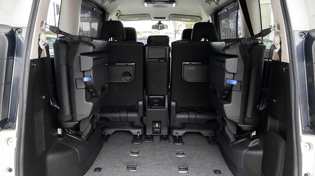 2017 Nissan Serena Hybrid Highway Star V-selection image 326857