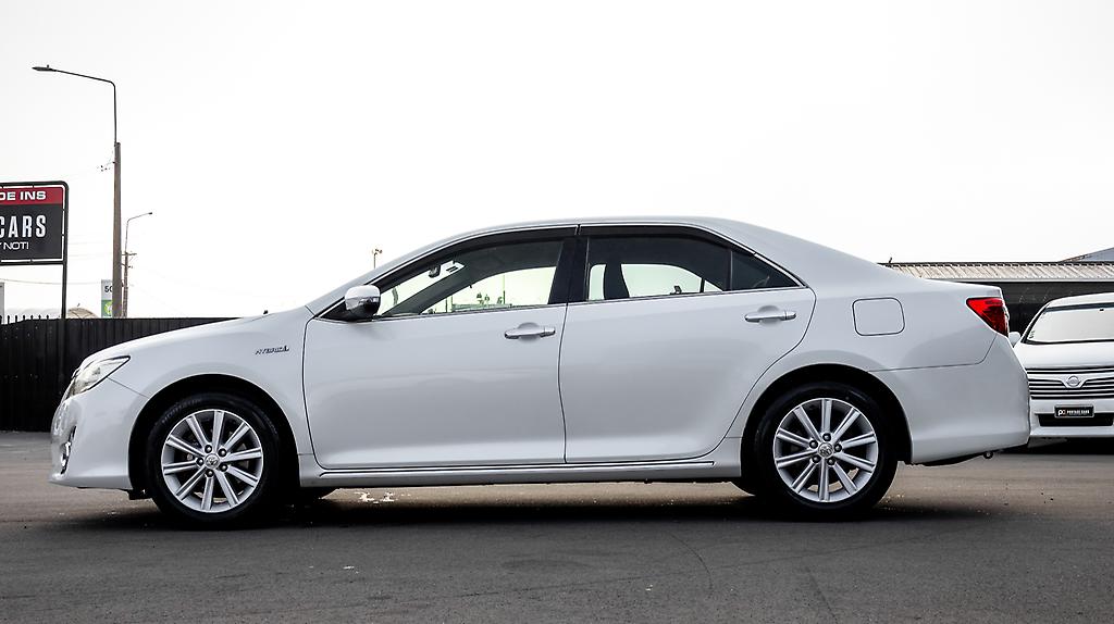 2012 Toyota Camry F hybrid , E seats, Push start image 323705