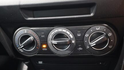 2017 Mazda Axela 15S, Reverse Camera, Push Start image 325700