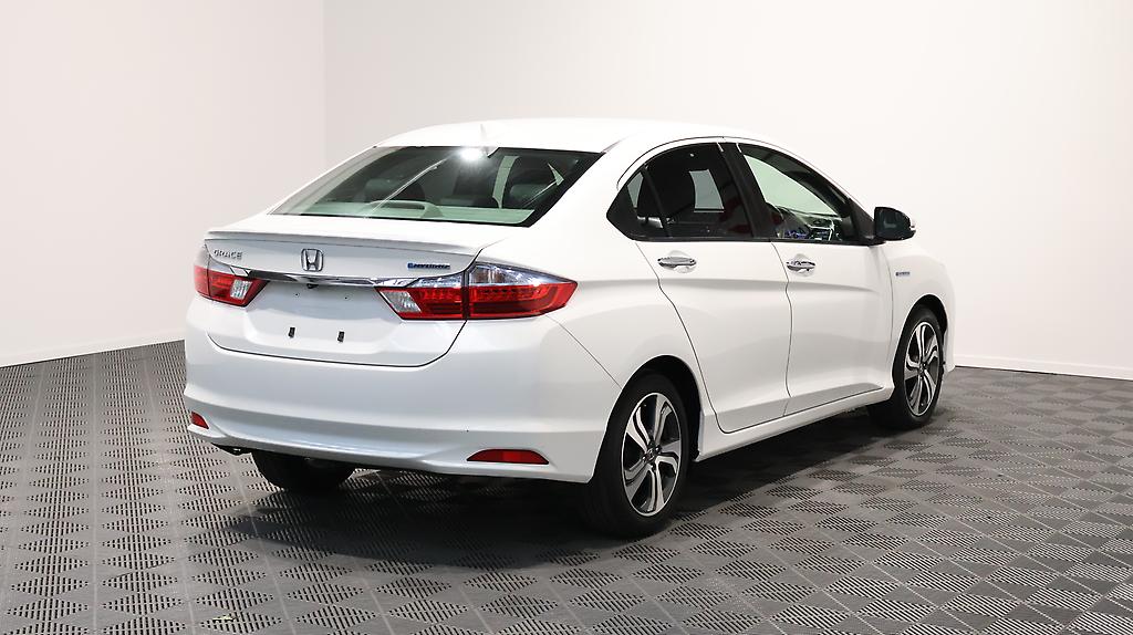 2015 Honda Grace Hybrid – Alloy Wheels image 323594