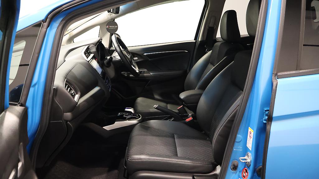 2013 Honda Fit Hybrid L-Package image 325398