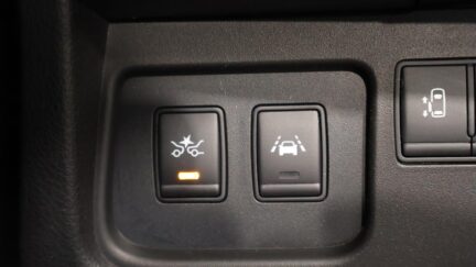 2014 Nissan Serena Highway Star S-Hybrid Advanced safety Package image 326417