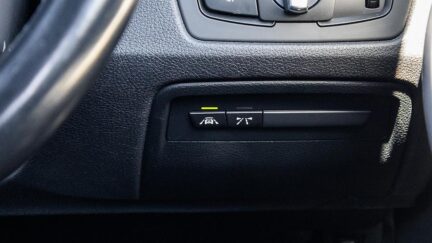 2013 Bmw 320i 320i M Sports , Parking sensors image 321235