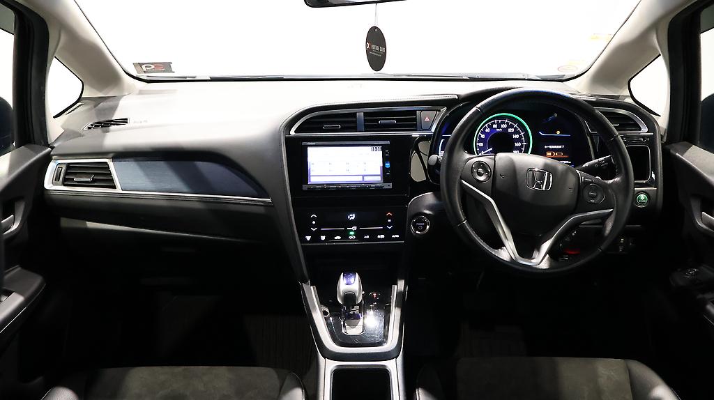 2015 Honda Shuttle Hybrid X image 323760
