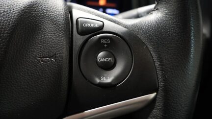 2015 Honda Fit Hybrid L-Package image 324019