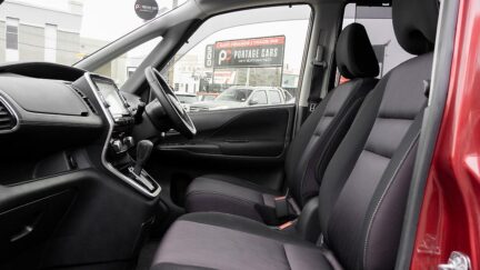 2017 Nissan Serena Highwaystar V-selection Heated seats image 326369