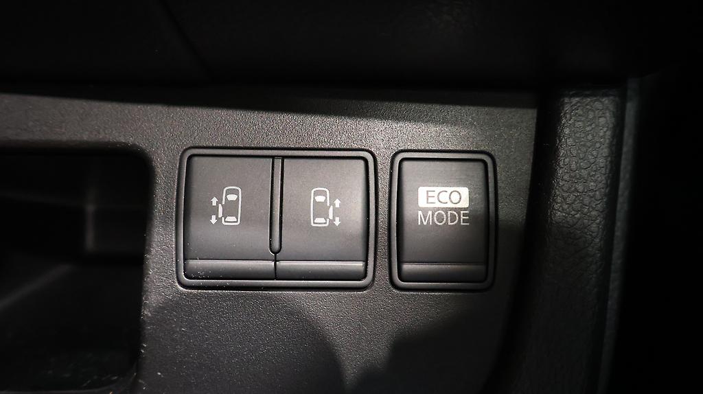 2012 Nissan Serena Hybrid Highway Star G S image 322811