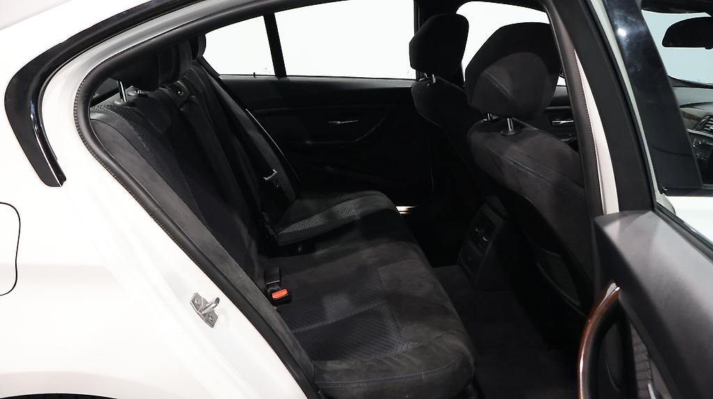 2012 Bmw 320i Motorsport image 325825