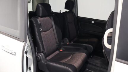 2014 Nissan Serena Highway Star S-Hybrid Advanced safety Package image 326408