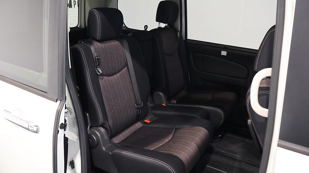 2014 Nissan Serena Highway Star S-Hybrid Advanced safety Package image 326408