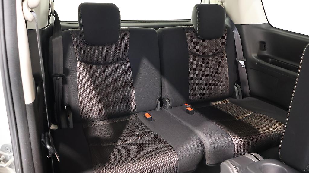 2014 Nissan Serena image 325880