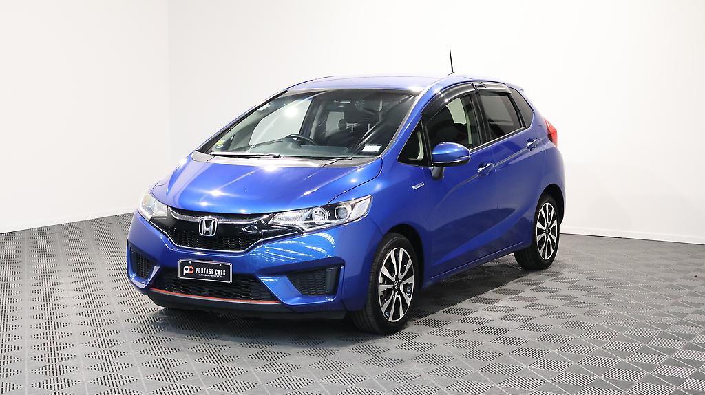 2015 Honda Fit Hybrid L-Package image 324001