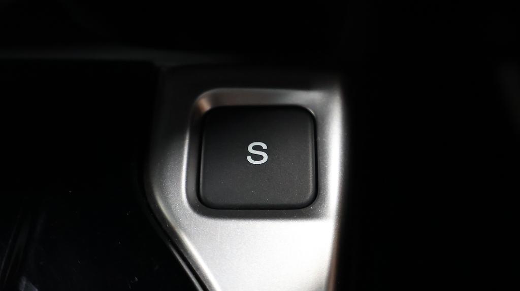 2013 Honda Fit Hybrid L Package image 323790